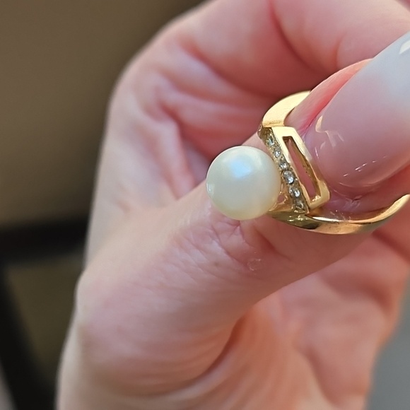 Genuine Pearl Necklace strand, Earrings and Ring - Picture 7 of 8